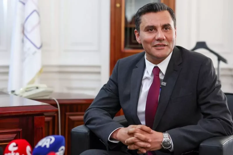 Elektrik akımına kapılan ve kaldırıldığı hastanede bir süredir tedavi gören