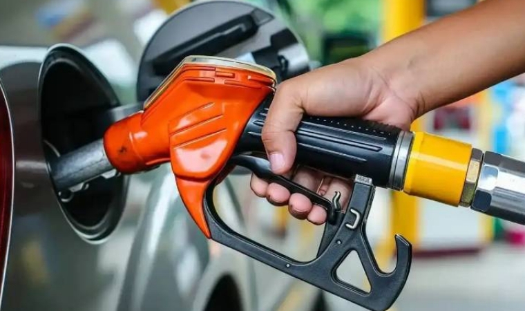 Brent petrol fiyatlarında yaşanan dalgalanma ve döviz kurundaki değişimlerin etkisiyle