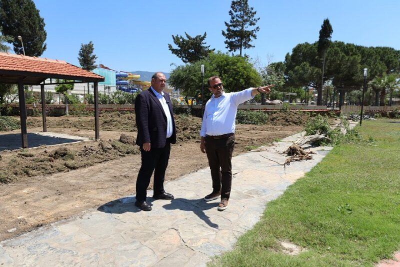 Menderes Belediyesi, Sunal Tülbentçi Parkı’nda yer alan tesisi yenileyerek modern