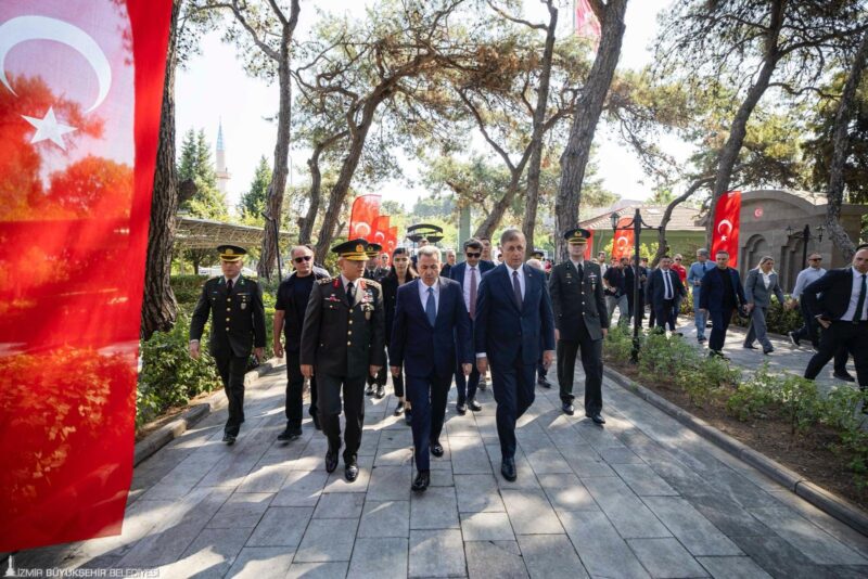 İzmir Büyükşehir Belediye Başkanı Dr. Cemil Tugay, 15 Temmuz Demokrasi
