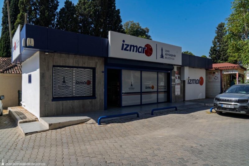 İzmir’in tanzim satış mağazaları İZMAR, 8’inci şubesini Bornova Erzene Mahallesi’nde