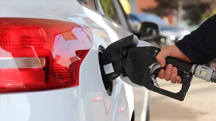 Motorinin litre fiyatına ortalama 1 lira 16 kuruş zam yapıldı.