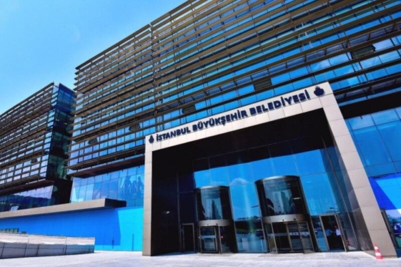 İstanbul Büyükşehir Belediyesi’ne (İBB) yönelik yolsuzluk soruşturmasında, aralarında İETT Genel
