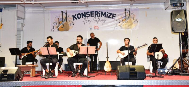 Çiğli Belediyesi’nin sokak konserleri başladı. Her mahallede farklı zamanlarda kurulacak