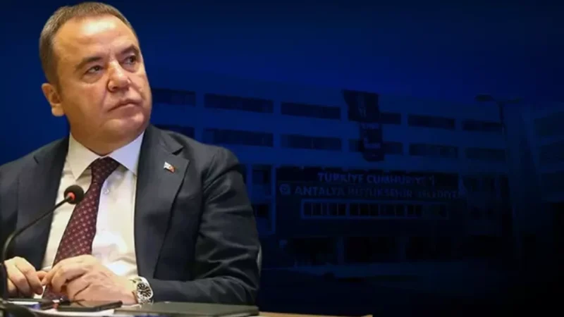 Antalya Cumhuriyet Başsavcılığı’nın yürüttüğü “rüşvet” soruşturması kapsamında gözaltına alınan Antalya