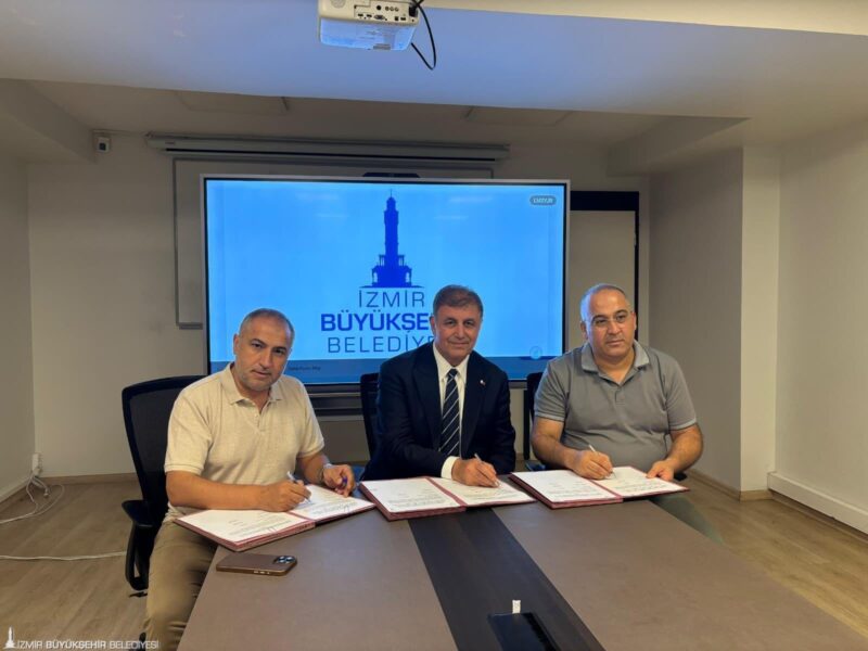 İzmir Büyükşehir Belediyesi iştiraklerinden Grand Plaza ve İztarım AŞ'de toplu