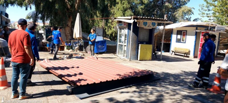 İzmir Büyükşehir Belediyesi Buca Şirinyer Parkı’nda işgalci durumdaki 10 işletmeden