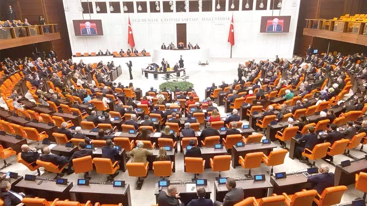 PKK’nin fesih ve silah bırakma kararının ardından yürütülecek sürecin yasal