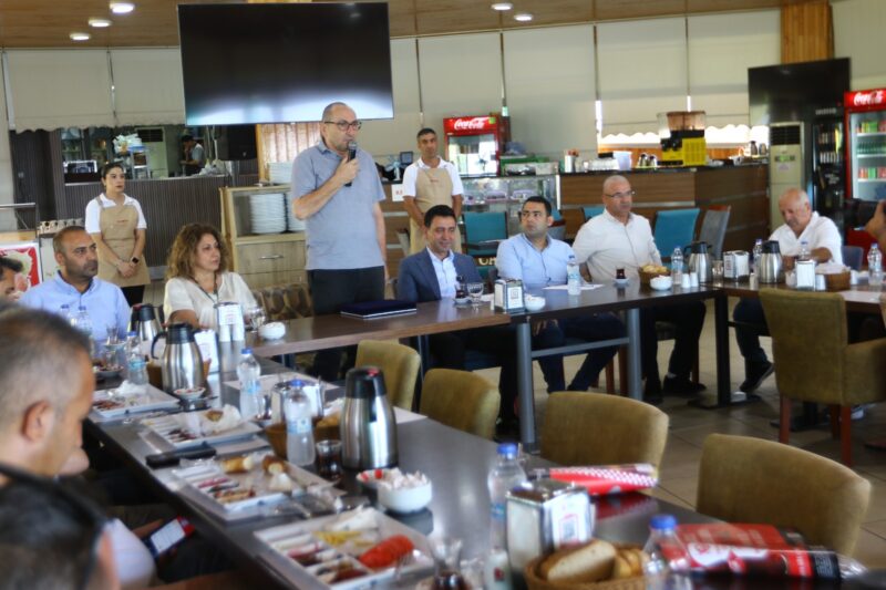 Spor yatırımları ve sporculara destekleriyle fark yaratan Bayraklı Belediyesi, ilçede