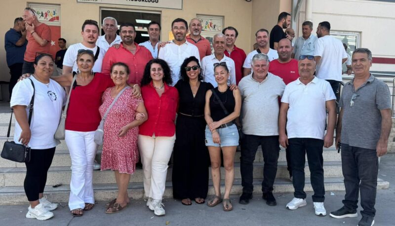 CHP Çiğli’de delege seçimleri tüm hızıyla sürerken, Ataşehir Mahallesi’nde kırmızı