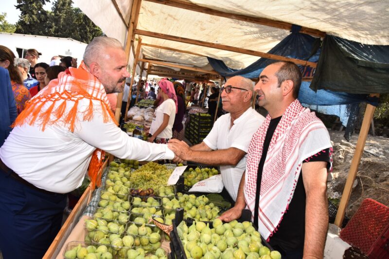 Menemen Belediyesi, 5. Bozalan İncir Festivali'ne hazırlanıyor. Bozalan'ın enfes incirleriyle