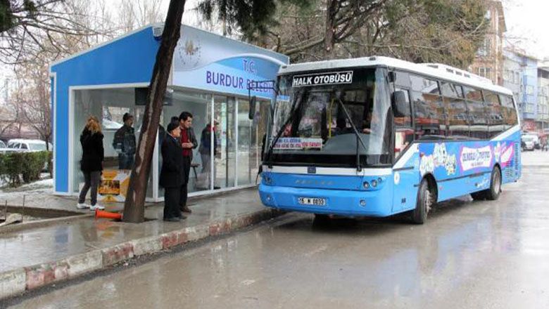 Burdur’da şehir içi toplu ulaşım ücretlerine zam yapıldı. Belediye Meclisi,