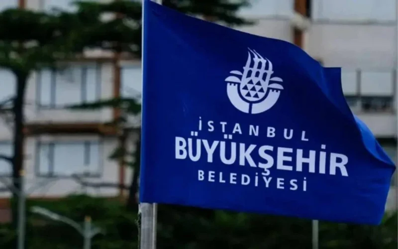 İstanbul Büyükşehir Belediyesi, toplu ulaşımın 30 Ağustos Zafer Bayramı'nda kişiselleştirilmiş