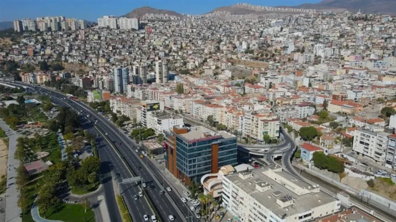 İzmir Büyükşehir Belediyesi, Bayraklı’da 60 hektarlık alanı kapsayan planlarla ilgili