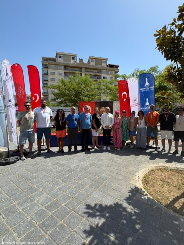 
İzmir Büyükşehir Belediyesi’nin, 30 Ağustos Zafer Bayramı etkinlikleri kapsamında düzenlediği