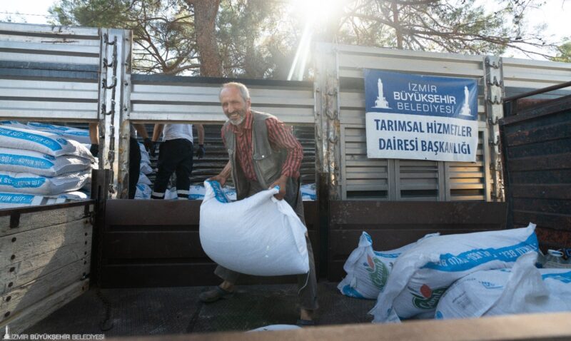 İzmir Büyükşehir Belediyesi haziran ve temmuz aylarındaki orman yangınlarından etkilenen