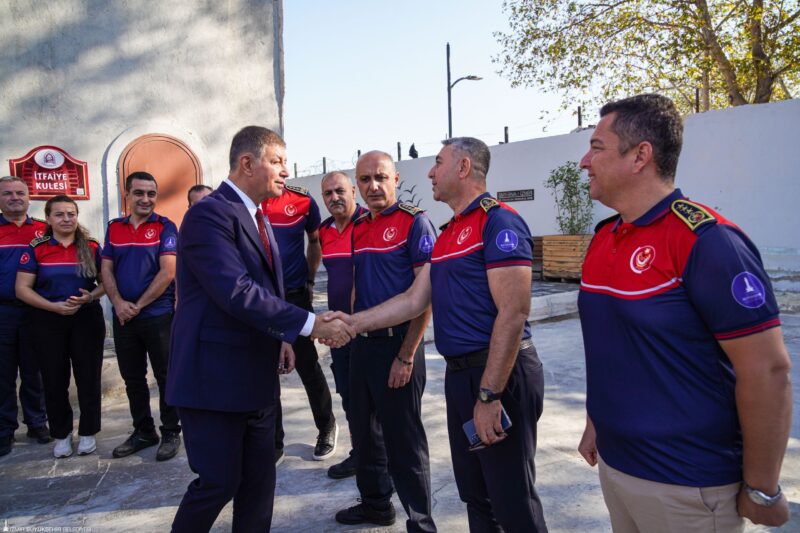 
İzmir Büyükşehir Belediye Başkanı Dr. Cemil Tugay, Konak Kadifekale İtfaiye