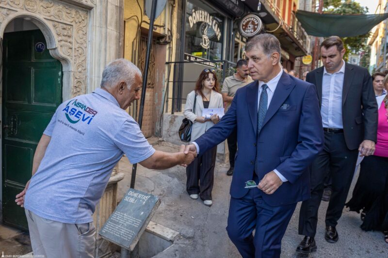 İzmir Büyükşehir Belediye Başkanı Dr. Cemil Tugay, Basmane ve Kemeraltı’nda