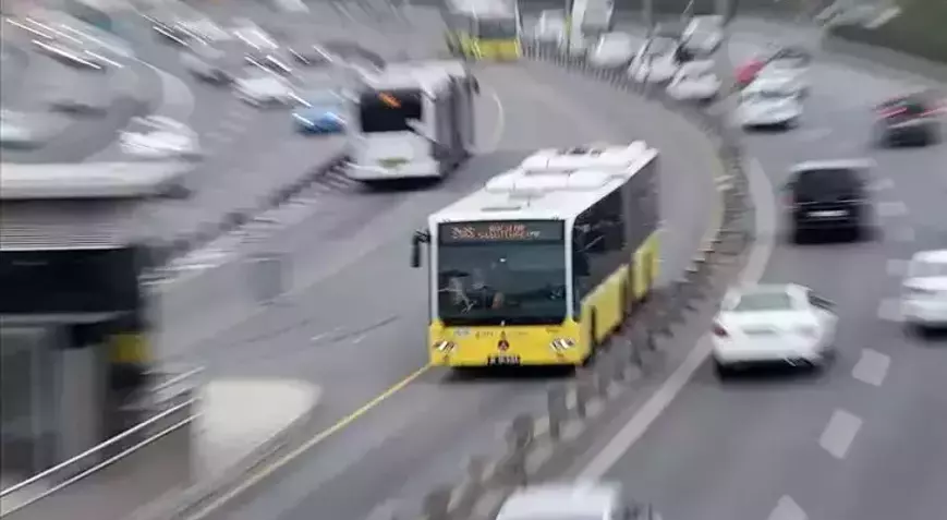 İstanbul’da toplu ulaşıma yapılan yüzde 30’luk zam bugün itibarıyla yürürlüğe
