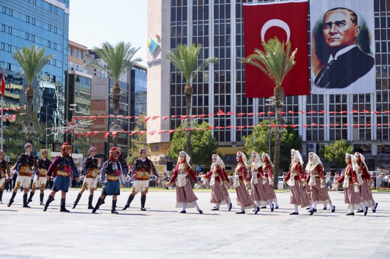 İzmir, 9 Eylül 1922’de düşman işgalinden kurtuluşunun 103. yılını, İzmir