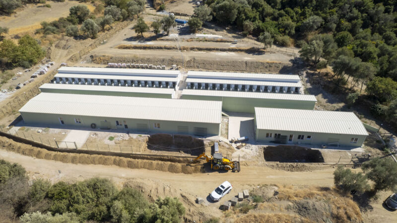 Güzelbahçe Belediyesi, İzmir’in en modern hayvan barınağını hizmete açmaya hazırlanıyor.