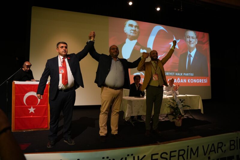 
Cumhuriyet Halk Partisi Kemalpaşa İlçe Kongresi’nin ardından, İlçe Başkanı Ahmet