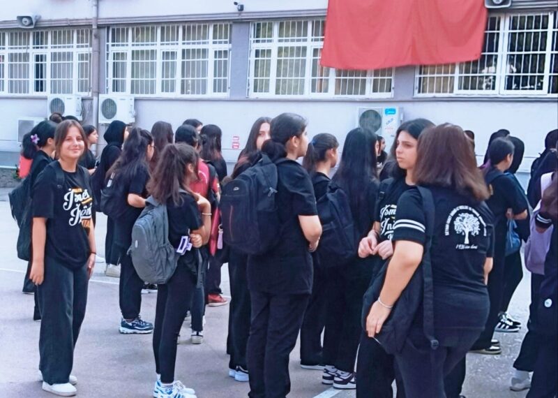 2025–2026 eğitim-öğretim yılı ilk ders zilinin çalmasıyla başladı. Adana’daki Seyhan