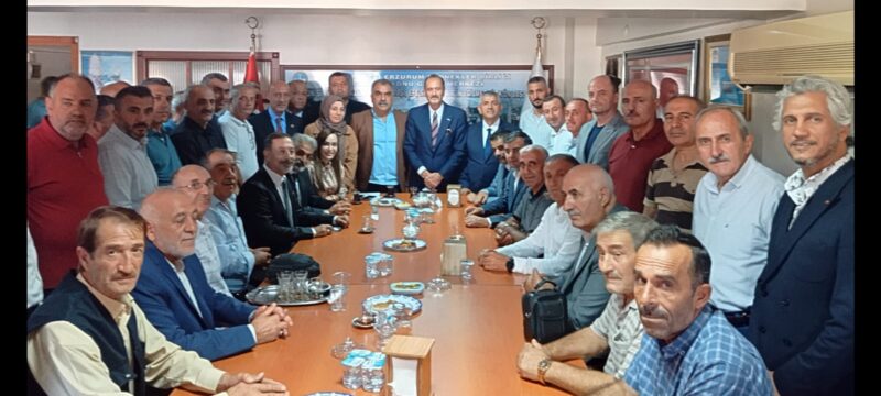 Milliyetçi Hareket Partisi Genel Sekreter Yardımcısı ve İzmir Milletvekili Tamer