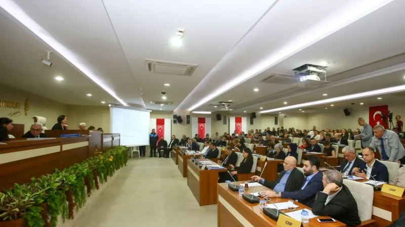CHP’li 9 meclis üyesi, ilçe kongresindeki baskı iddiaları nedeniyle partisinden