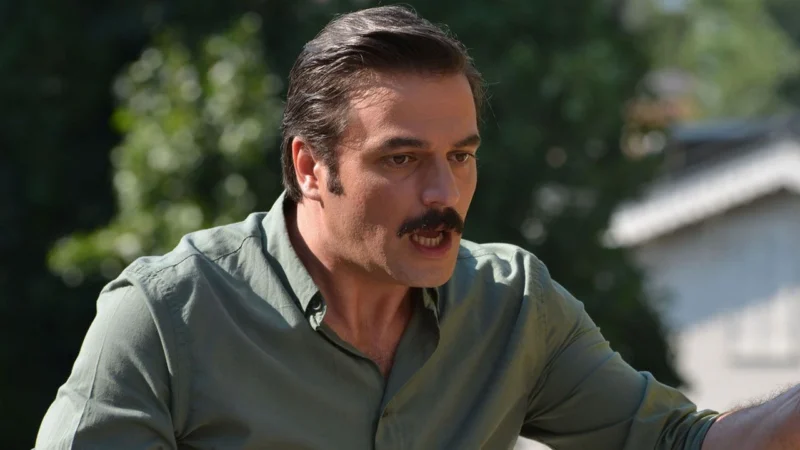 "Geniş Aile" dizisinde canlandırdığı Cevahir karakteriyle hafızalara kazınan oyuncu Ufuk