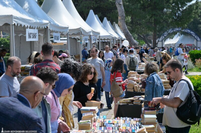 17-26 Ekim 2025 tarihleri arasında Kültürpark’ta kapılarını açacak İZKİTAPFEST -6.