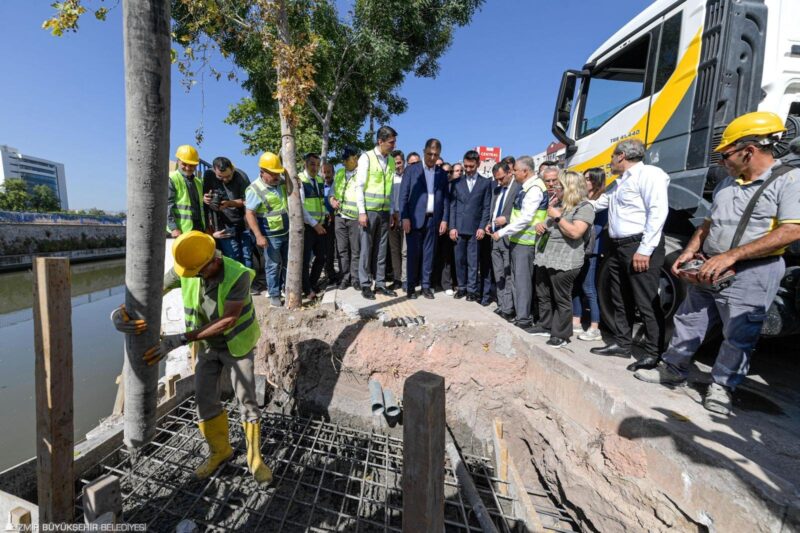
İzmir’de su ve altyapı yatırımları hız kazandı. İzmir Büyükşehir Belediyesi
