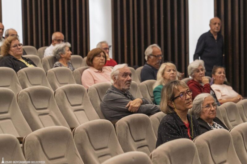 İzmir Büyükşehir Belediyesi tarafından 60 yaş ve üstü yurttaşlara yönelik