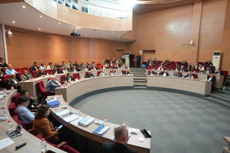 Gaziemir Belediye Meclisi, 2026 yılı Performans Programı ve 2 milyar