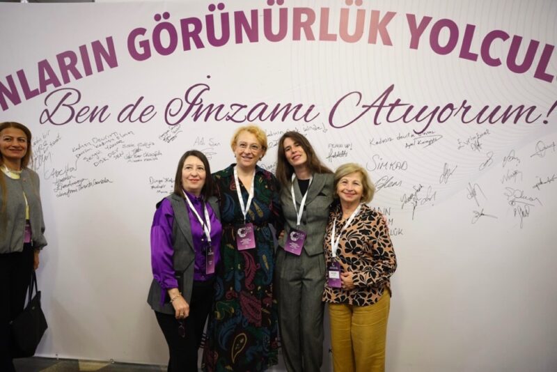 Kadın görünürlüğü, eşit temsil ve dayanışma Çeşme’den yükseliyor