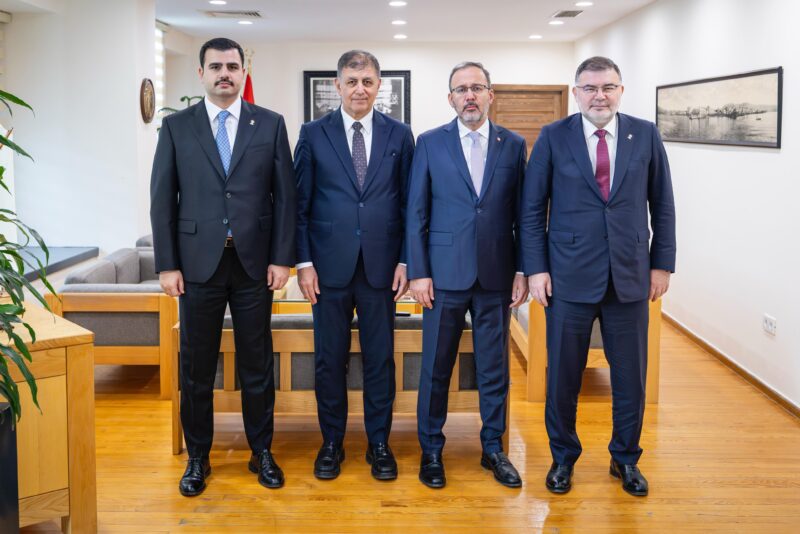 İzmir’de yıllardır çözüm bekleyen Karşıyaka Stadyumu için kritik adım atıldı.