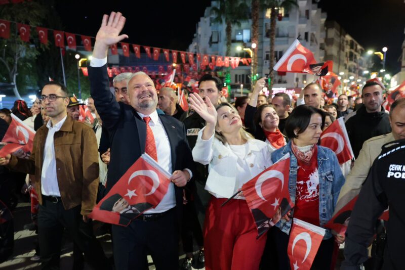 Cumhuriyet Bayramı'nın 102. yıl dönümünde Menemen’de birlik ve beraberlik içinde
