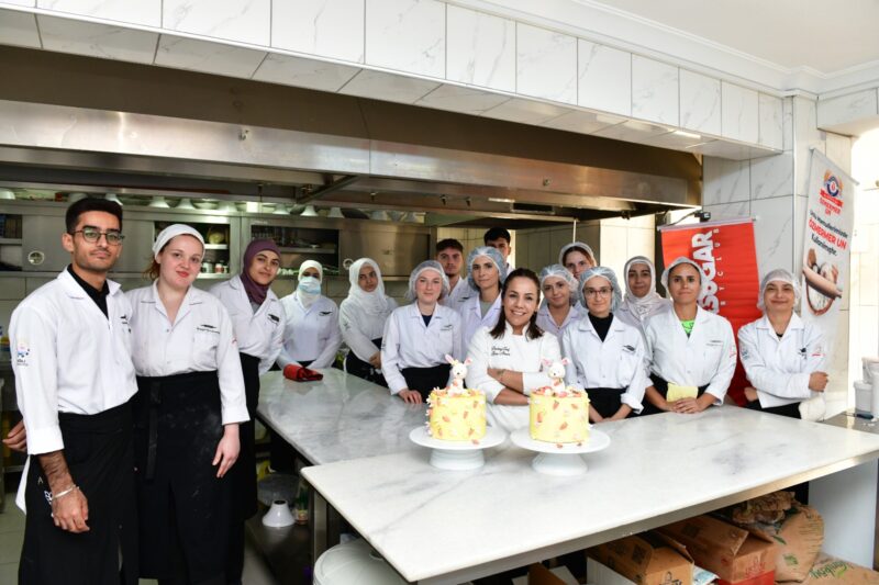 
Çiğli Belediyesi, İzmir Şekerciler ve Pastacılar Odası ile Çiğli Esnaf