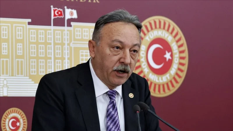 CHP eski İzmir Milletvekili Tacettin Bayır, Cuma günü yapılacak olan
