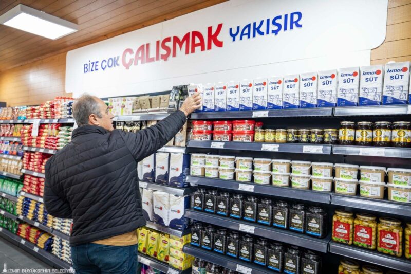 İzmir Büyükşehir Belediyesi’nin tanzim satış mağazası İZMAR, Buca’da iki yeni