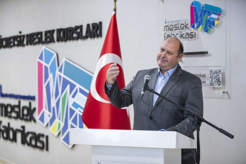 İzmir Büyükşehir Belediyesi Meslek Fabrikası ilk kez bir sanayi sitesinde