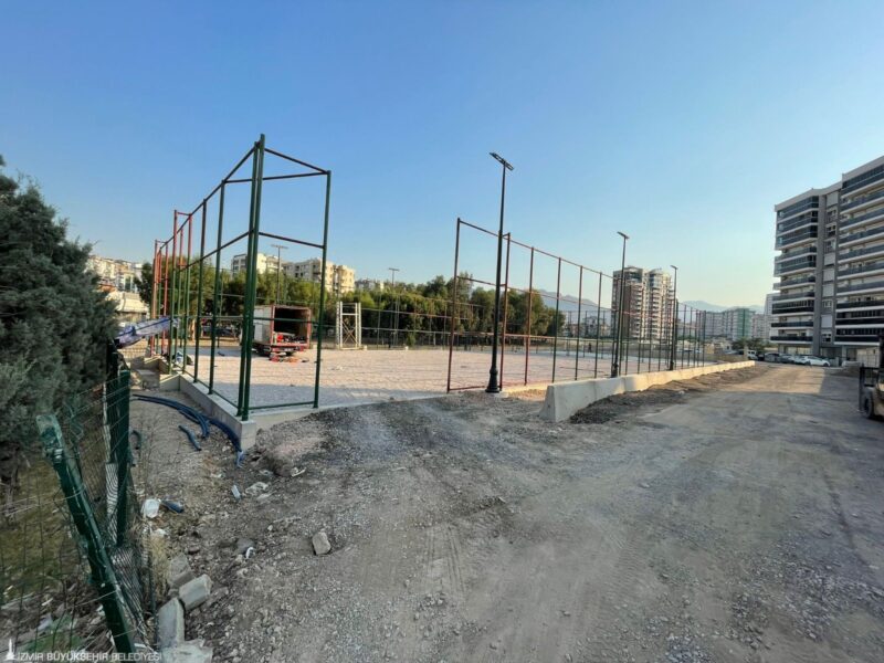 Sporu kentin dört bir yanına yaymayı hedefleyen İzmir Büyükşehir Belediyesi,
