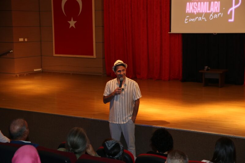 Çiğli Belediyesi’nin Öğretmenler Günü’ne özel düzenlediği “Emrah Bari ile Çiğli