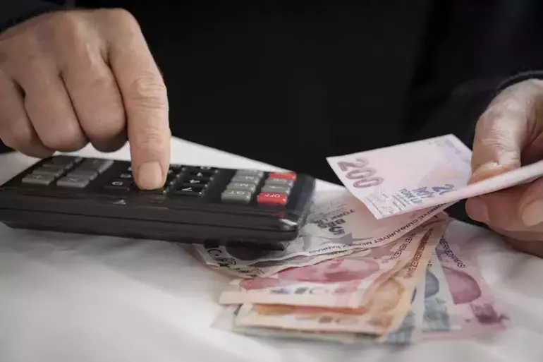 2025’te emekli maaşını taşıyanlar için nakit destekler rekor seviyeye ulaştı.