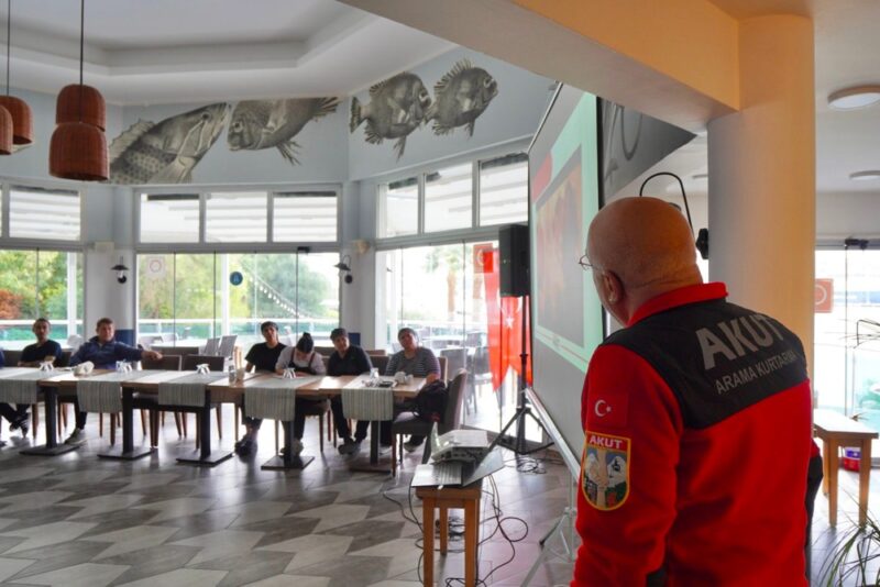 “Kurumlarımızın afetlere karşı bilinçli ve hazırlıklı olması, Çeşme’nin daha güvenli