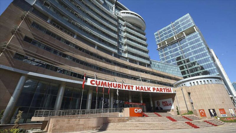 CHP İstanbul İl Başkanlığı binasının satın alınması sürecinde çekilen para