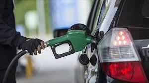 Brent petrol fiyatlarındaki dalgalanmayla birlikte akaryakıt fiyatlarında değişiklikler sürüyor. Motorinin