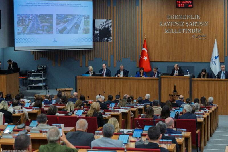 İzmir Büyükşehir Belediyesi Meclisi’nin aralık ayı ilk oturumunda, Buca Onat