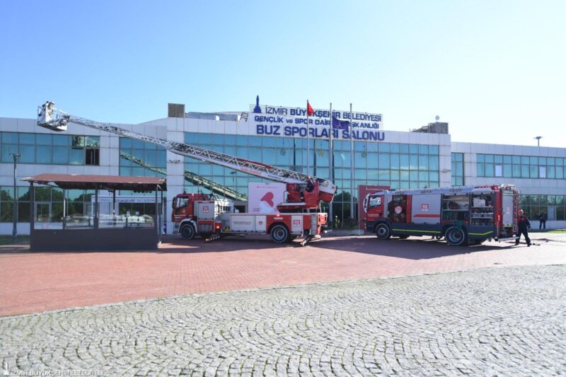 İzmir İtfaiyesi, İzmir Büyükşehir Belediyesi Buz Sporları Salonu ve ESHOT’un