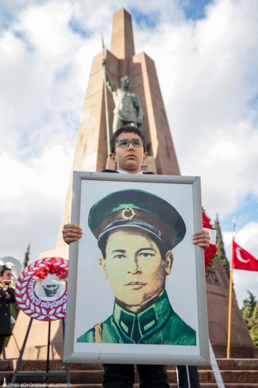 Türkiye Cumhuriyeti’nin ilk devrim şehitleri Asteğmen Kubilay ve silah arkadaşları,